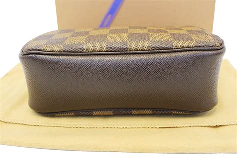 louis vuitton makeup pouch|louis vuitton truth makeup pouch.